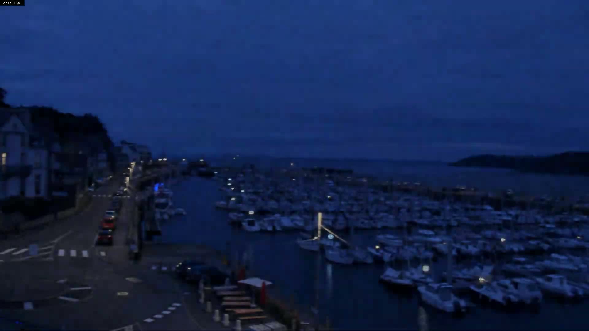 Binic Village & Marine / Plage de la Banche Beach Live Cam - Binic,  Saint-Brieuc, Cotes-d'Armor, Bretagne, France