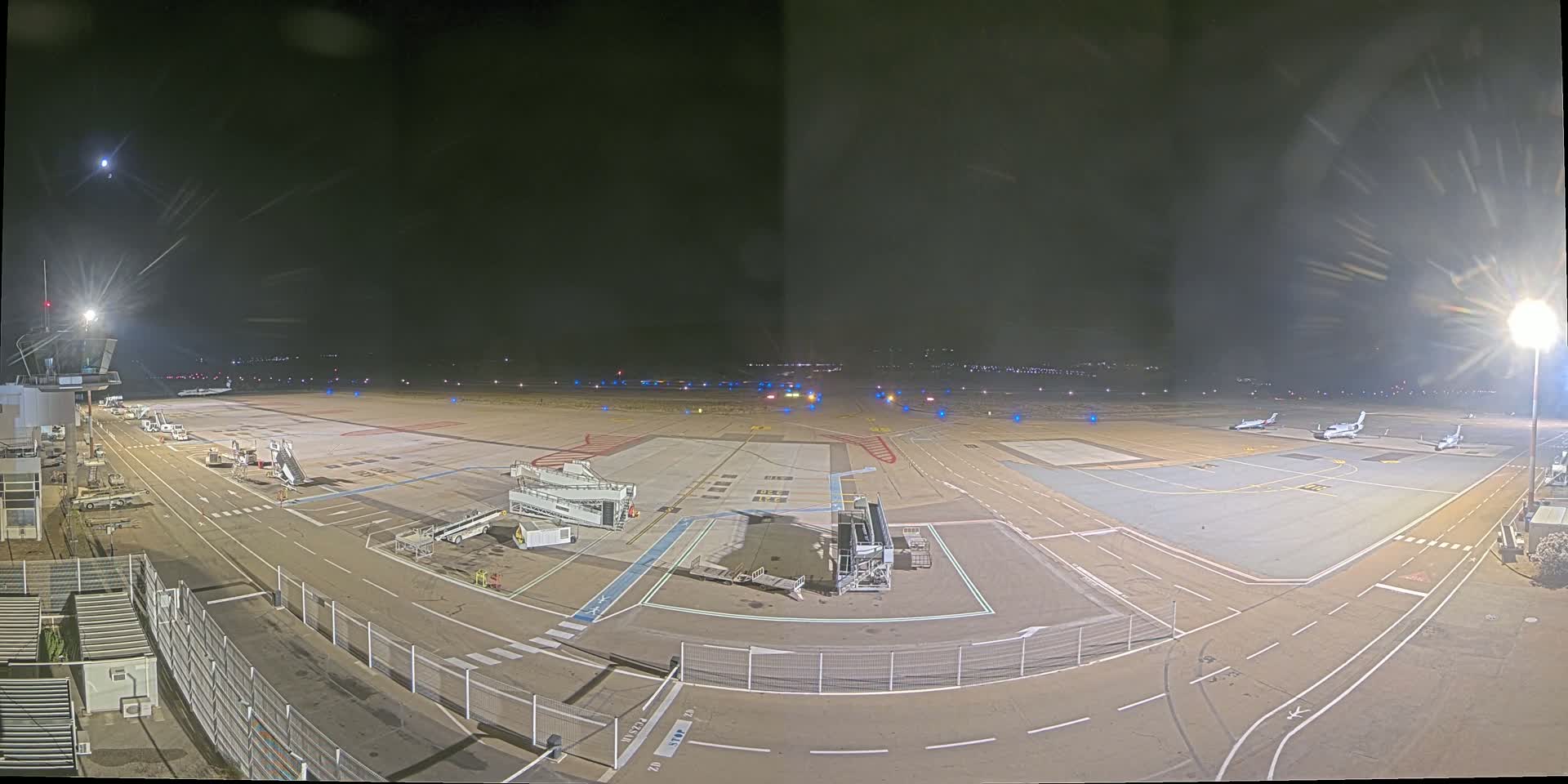 Corsica, Aeroport Figari Sud-Corse Airport FSC / LFKF Live Cam - Figari, Sartene, Corse-du-Sud, Corse, France