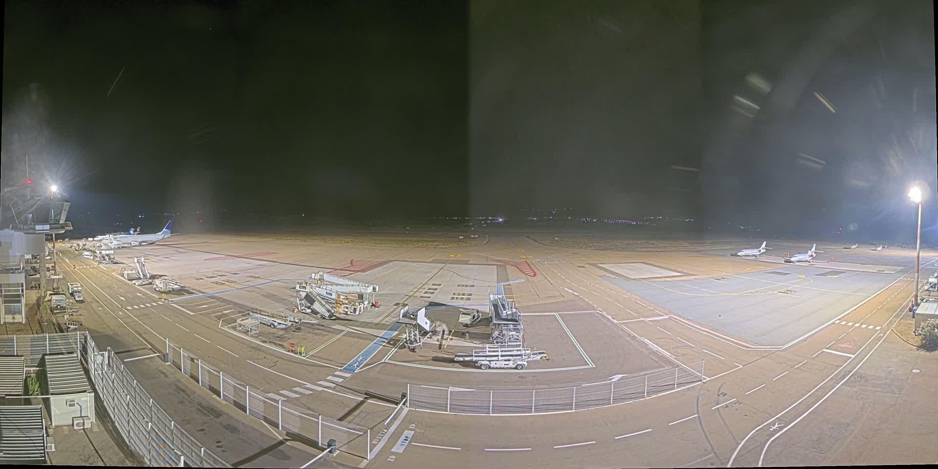 Corsica, Aeroport Figari Sud-Corse Airport FSC / LFKF Live Cam - Figari, Sartene, Corse-du-Sud, Corse, France