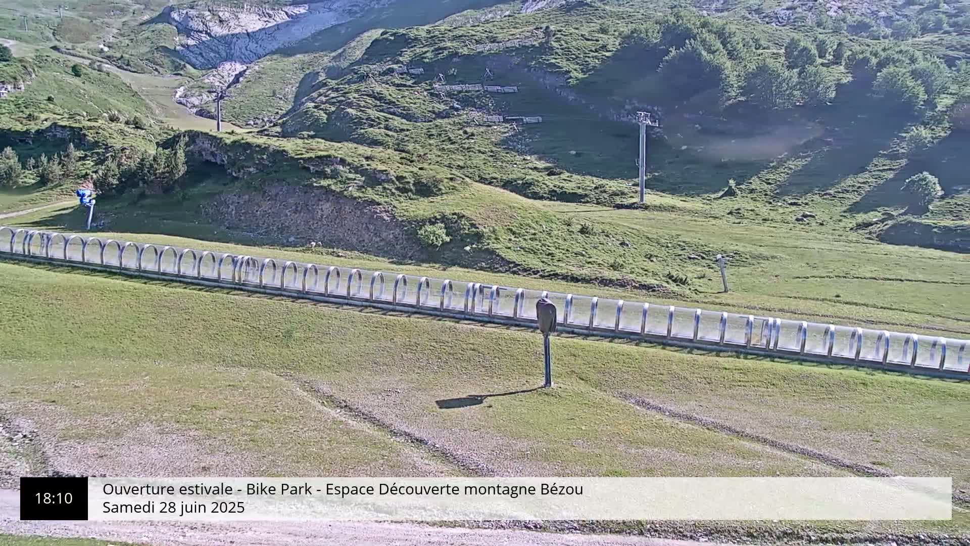 Gourette, 1100 m Espace Bezou Ski Slopes Live Cam - Eaux-Bonnes,  Pyrenees-Atlantiques, Nouvelle-Aquitaine, France 