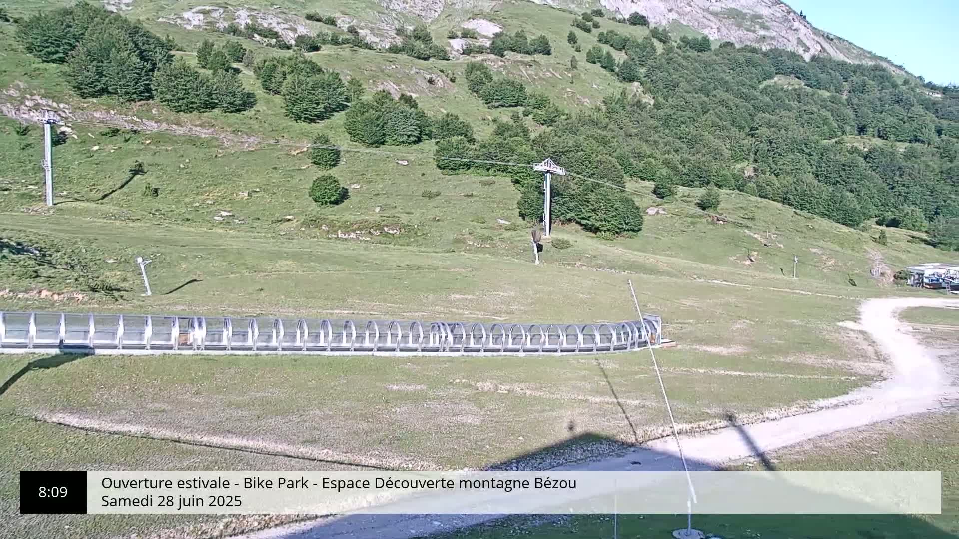 Gourette, 1100 m Espace Bezou Ski Slopes Live Cam - Eaux-Bonnes,  Pyrenees-Atlantiques, Nouvelle-Aquitaine, France 