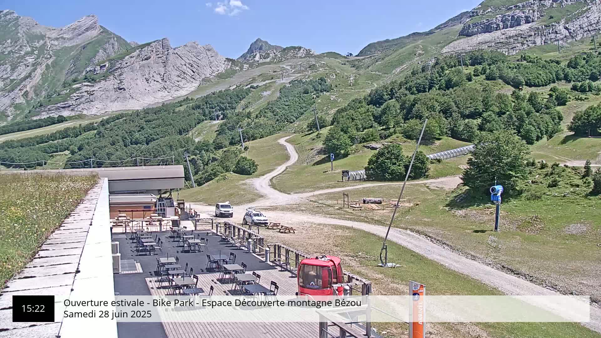 Gourette, 1100 m Espace Bezou Ski Slopes Live Cam - Eaux-Bonnes,  Pyrenees-Atlantiques, Nouvelle-Aquitaine, France 