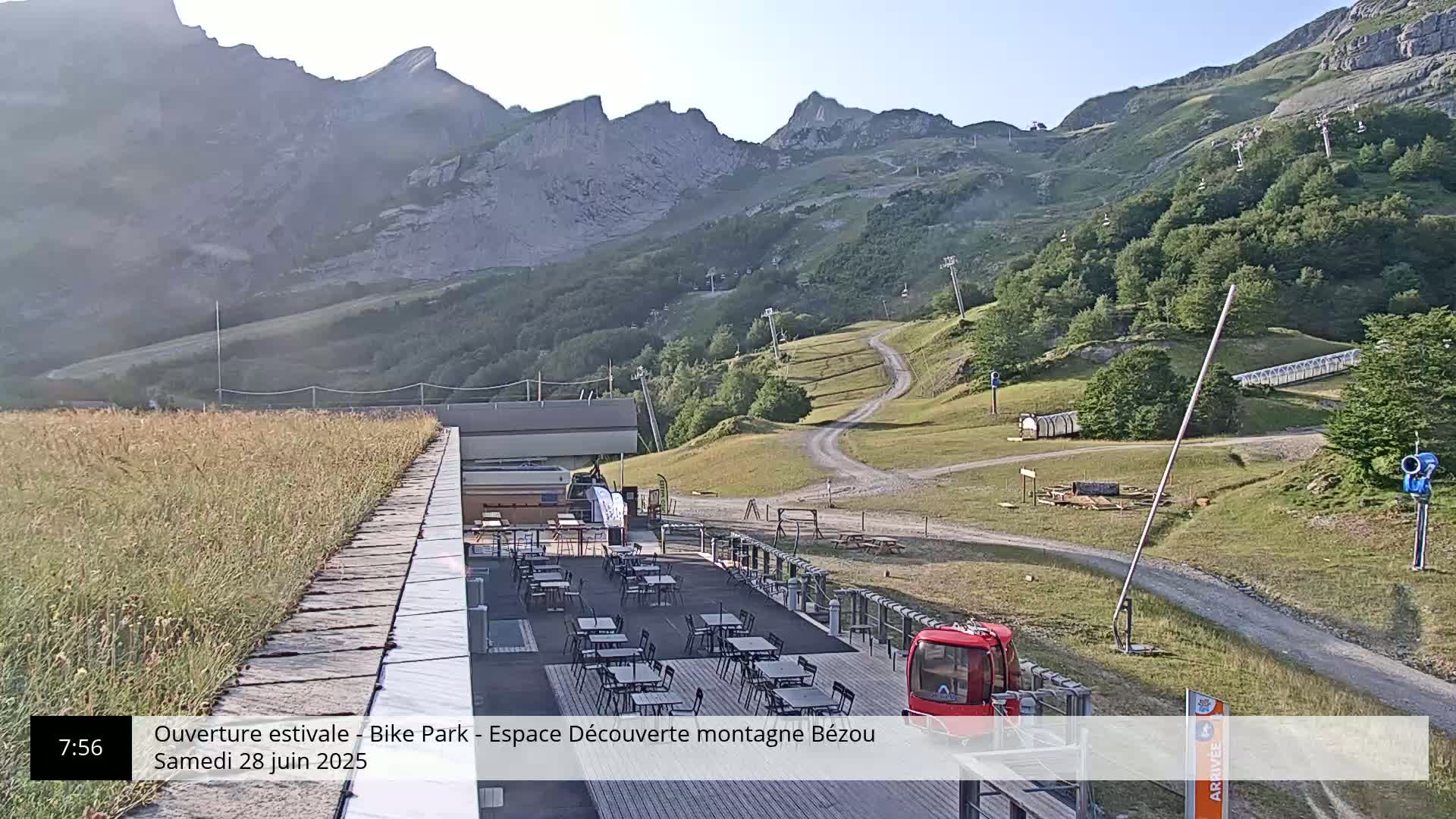 Gourette, 1100 m Espace Bezou Ski Slopes Live Cam - Eaux-Bonnes,  Pyrenees-Atlantiques, Nouvelle-Aquitaine, France 
