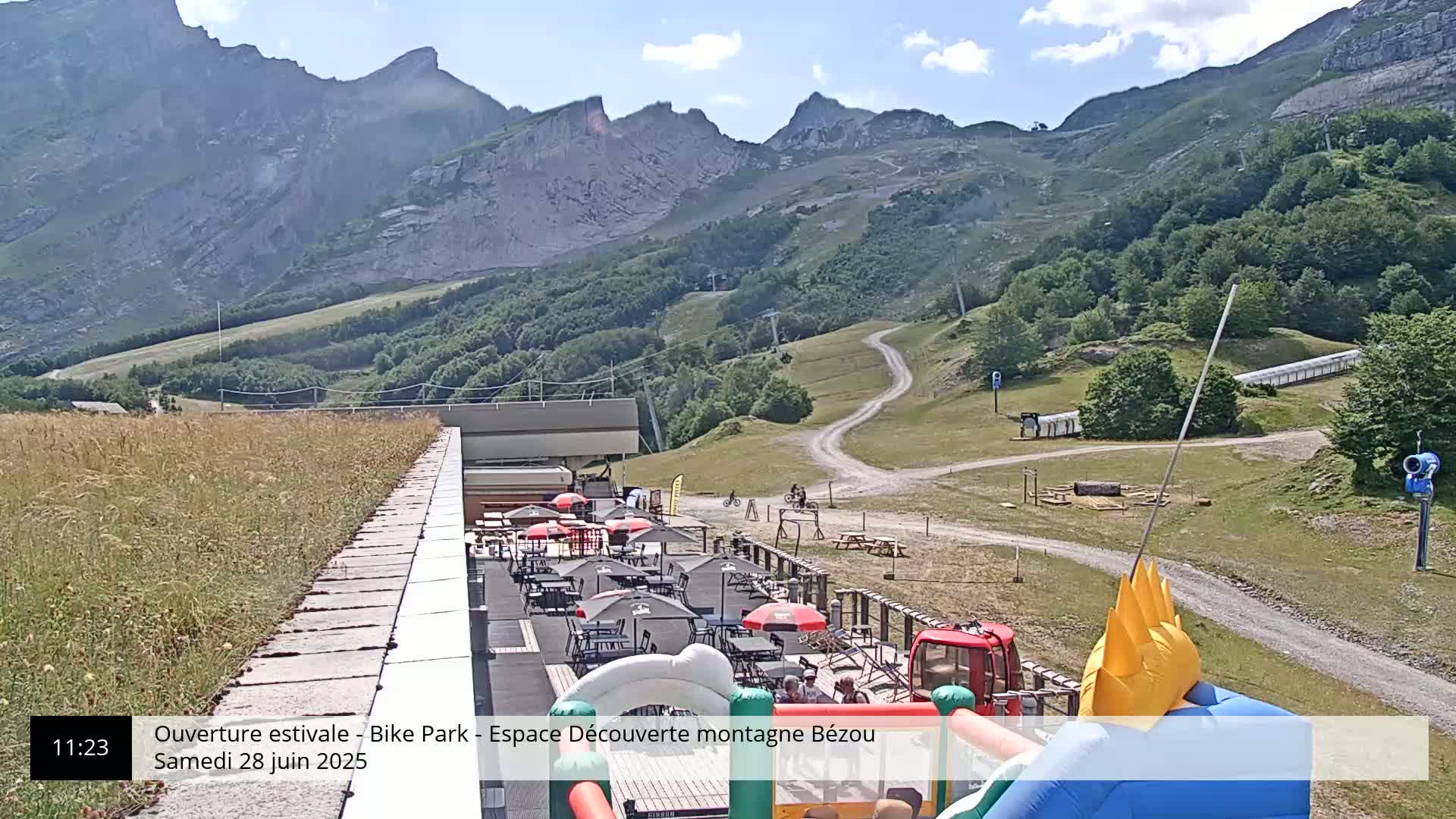 Gourette, 1100 m Espace Bezou Ski Slopes Live Cam - Eaux-Bonnes,  Pyrenees-Atlantiques, Nouvelle-Aquitaine, France 