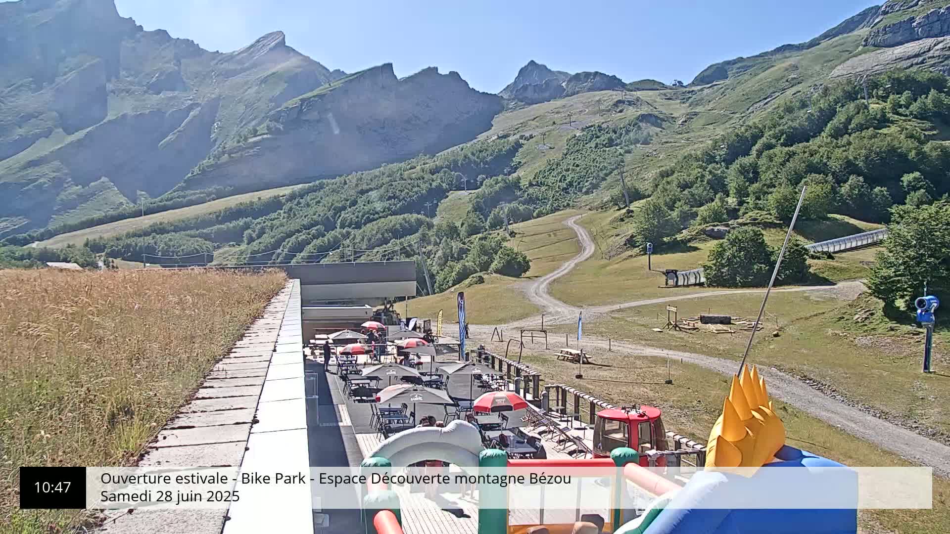 Gourette, 1100 m Espace Bezou Ski Slopes Live Cam - Eaux-Bonnes,  Pyrenees-Atlantiques, Nouvelle-Aquitaine, France 