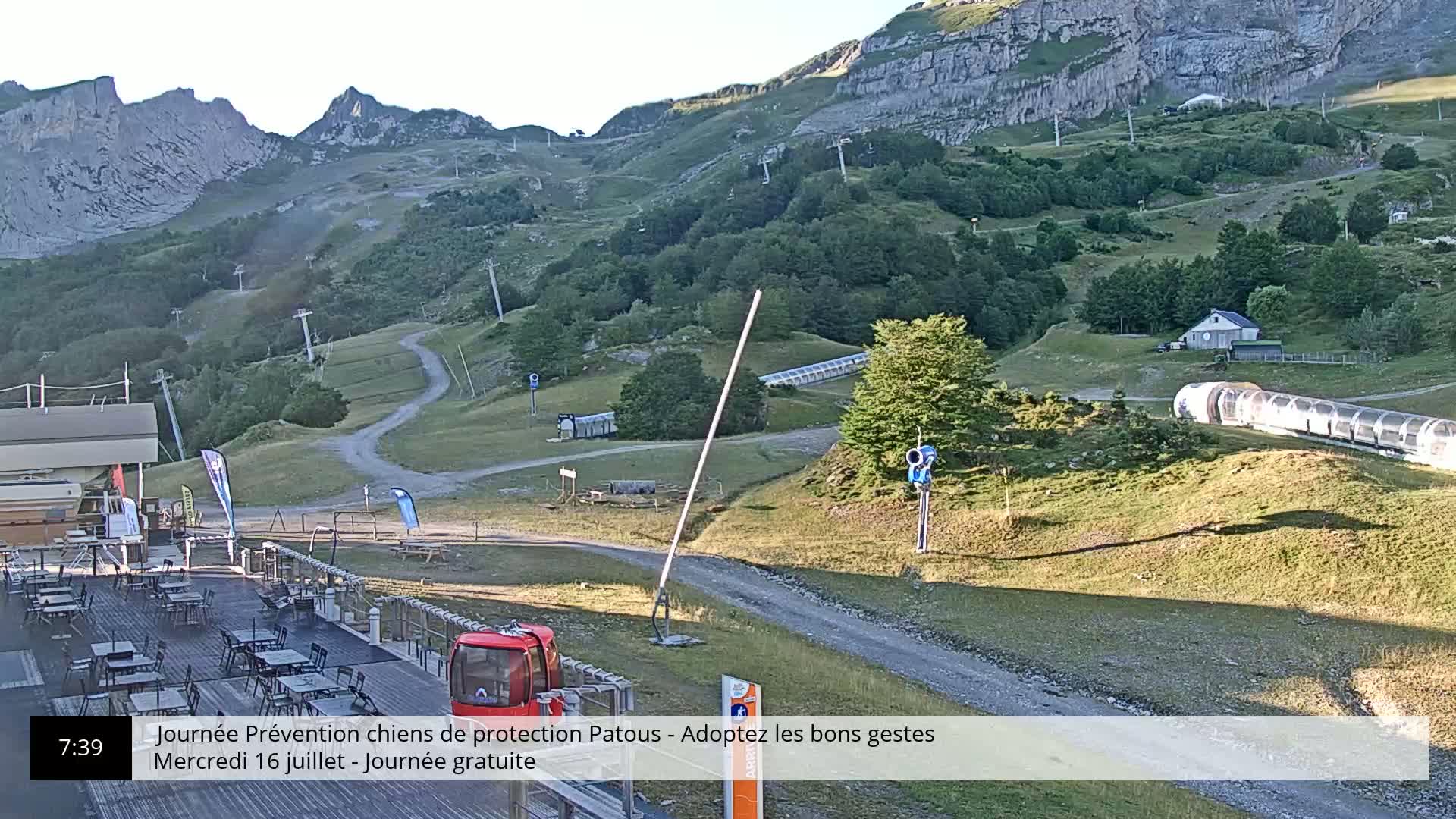 Gourette, 1100 m Espace Bezou Ski Slopes Live Cam - Eaux-Bonnes,  Pyrenees-Atlantiques, Nouvelle-Aquitaine, France 