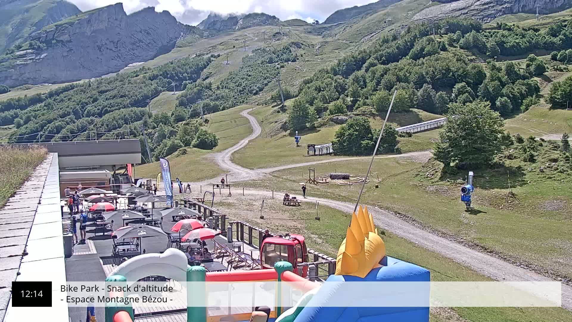 Gourette, 1100 m Espace Bezou Ski Slopes Live Cam - Eaux-Bonnes,  Pyrenees-Atlantiques, Nouvelle-Aquitaine, France 