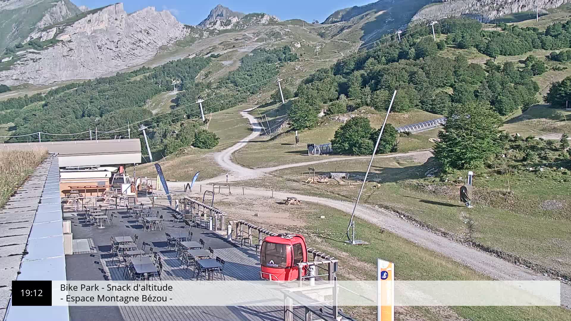 Gourette, 1100 m Espace Bezou Ski Slopes Live Cam - Eaux-Bonnes,  Pyrenees-Atlantiques, Nouvelle-Aquitaine, France 