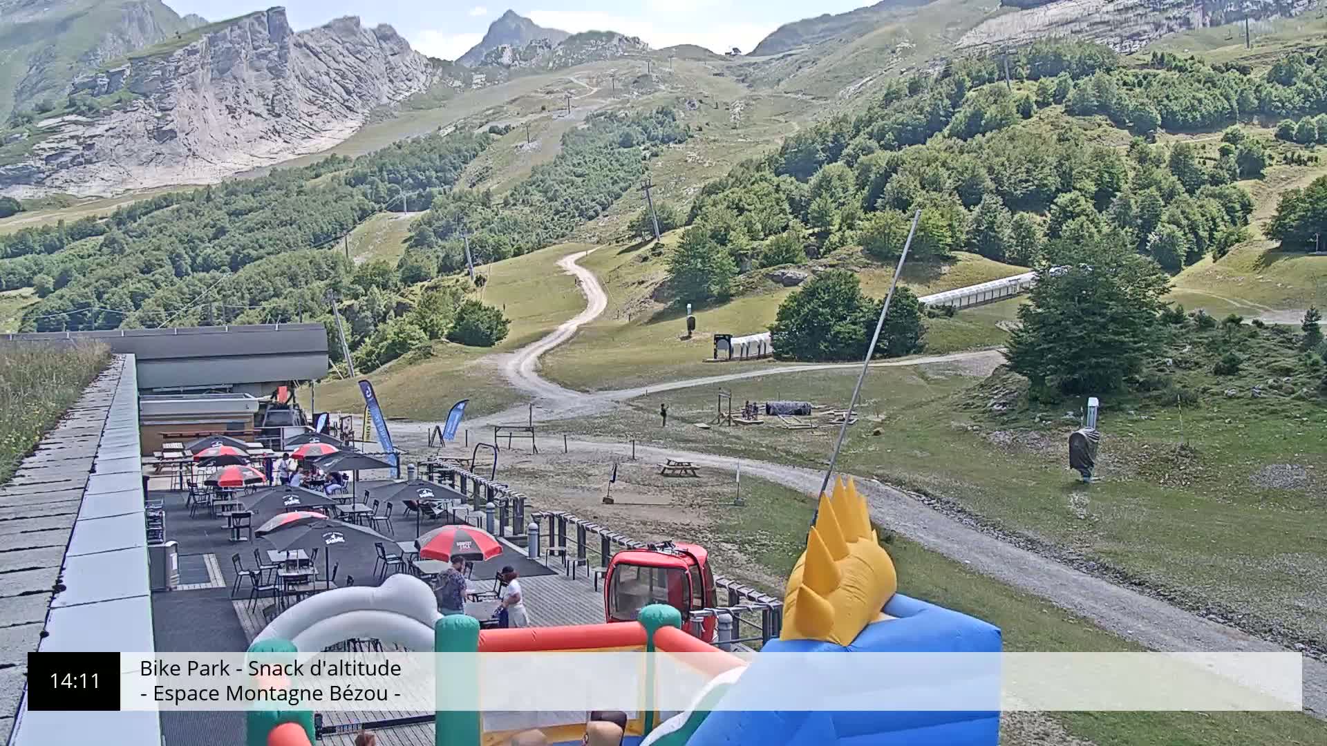 Gourette, 1100 m Espace Bezou Ski Slopes Live Cam - Eaux-Bonnes,  Pyrenees-Atlantiques, Nouvelle-Aquitaine, France 