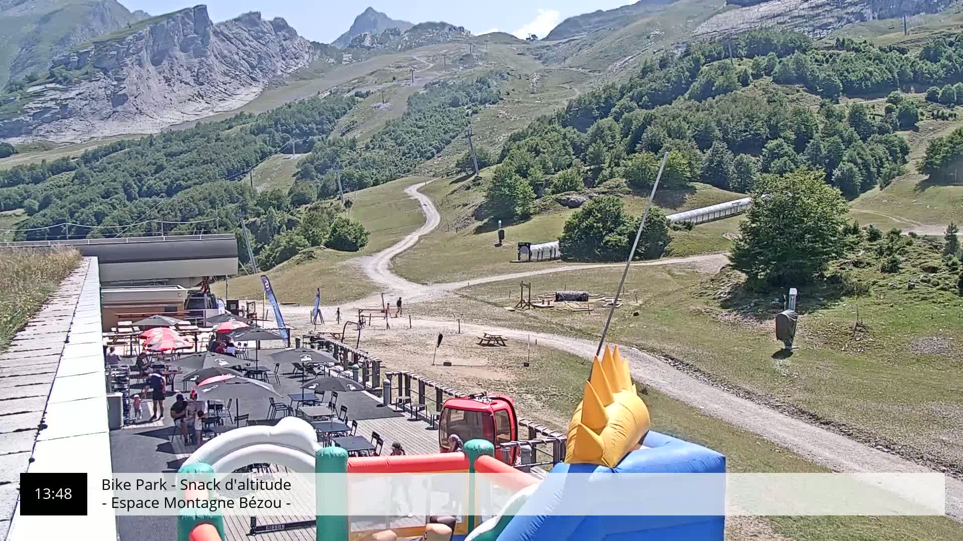 Gourette, 1100 m Espace Bezou Ski Slopes Live Cam - Eaux-Bonnes,  Pyrenees-Atlantiques, Nouvelle-Aquitaine, France 