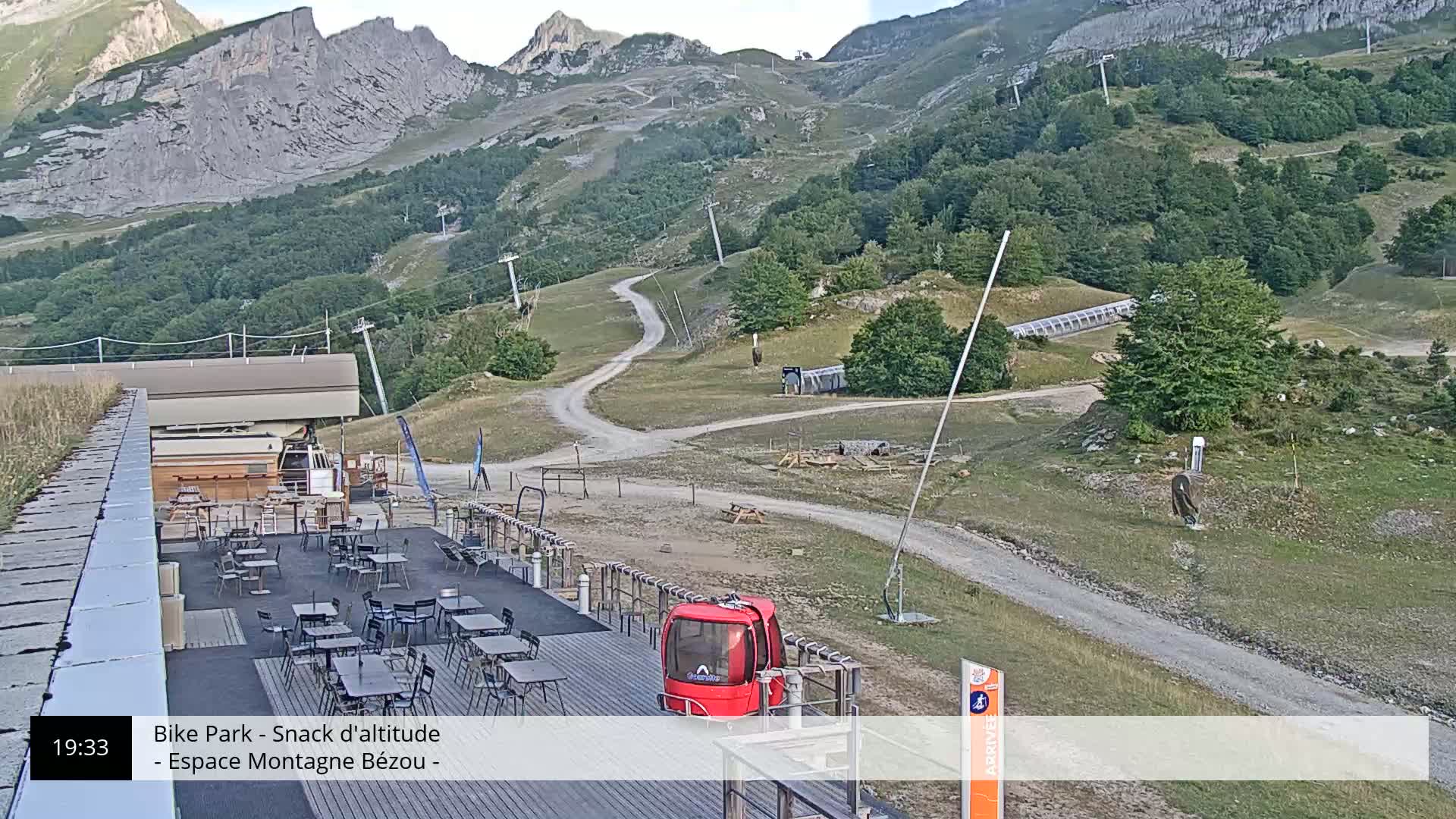 Gourette, 1100 m Espace Bezou Ski Slopes Live Cam - Eaux-Bonnes,  Pyrenees-Atlantiques, Nouvelle-Aquitaine, France 