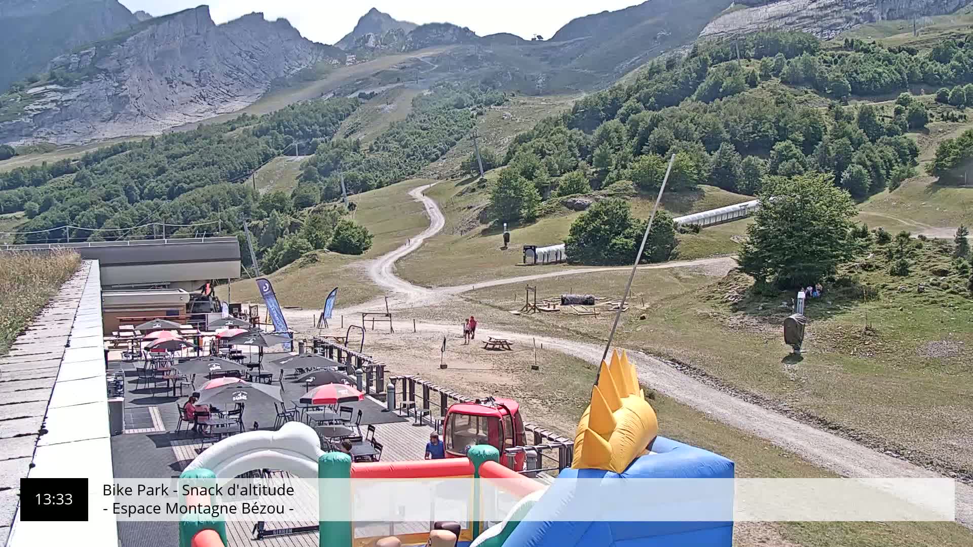 Gourette, 1100 m Espace Bezou Ski Slopes Live Cam - Eaux-Bonnes,  Pyrenees-Atlantiques, Nouvelle-Aquitaine, France 