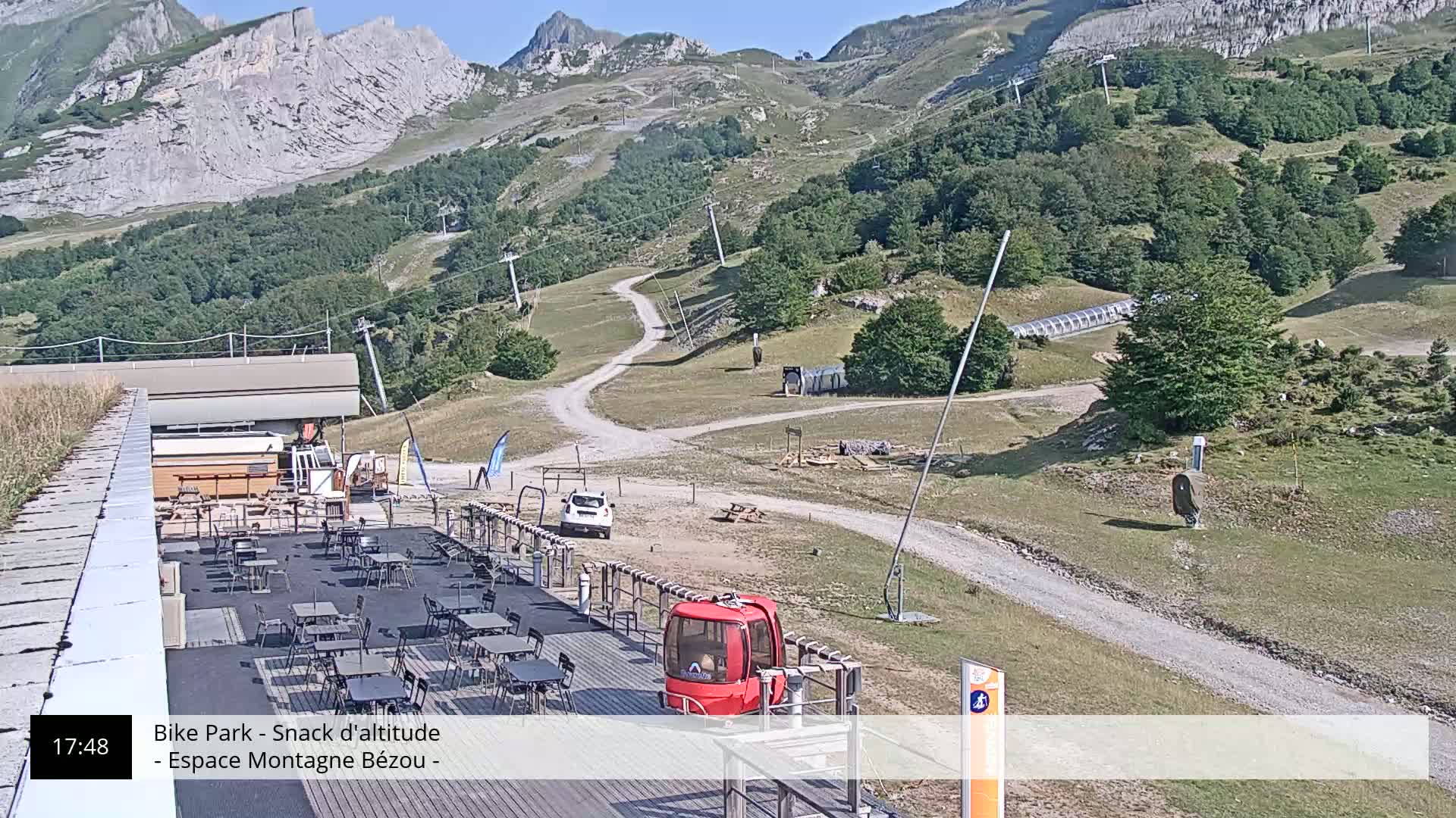 Gourette, 1100 m Espace Bezou Ski Slopes Live Cam - Eaux-Bonnes,  Pyrenees-Atlantiques, Nouvelle-Aquitaine, France 