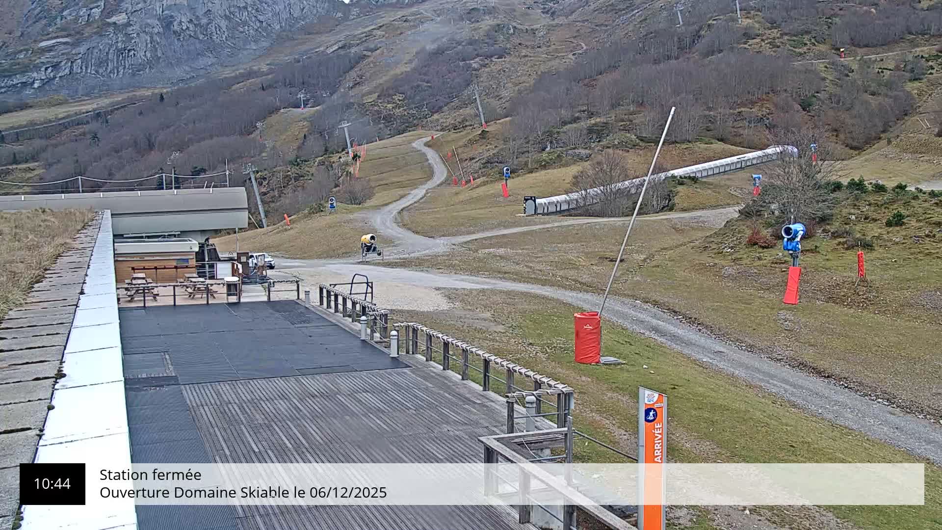 Gourette, 1100 m Espace Bezou Ski Slopes Live Cam - Eaux-Bonnes,  Pyrenees-Atlantiques, Nouvelle-Aquitaine, France 