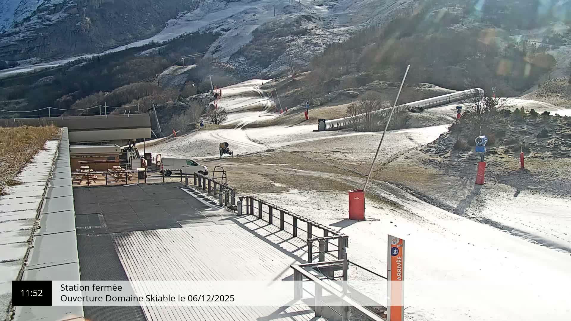 Gourette, 1100 m Espace Bezou Ski Slopes Live Cam - Eaux-Bonnes,  Pyrenees-Atlantiques, Nouvelle-Aquitaine, France 