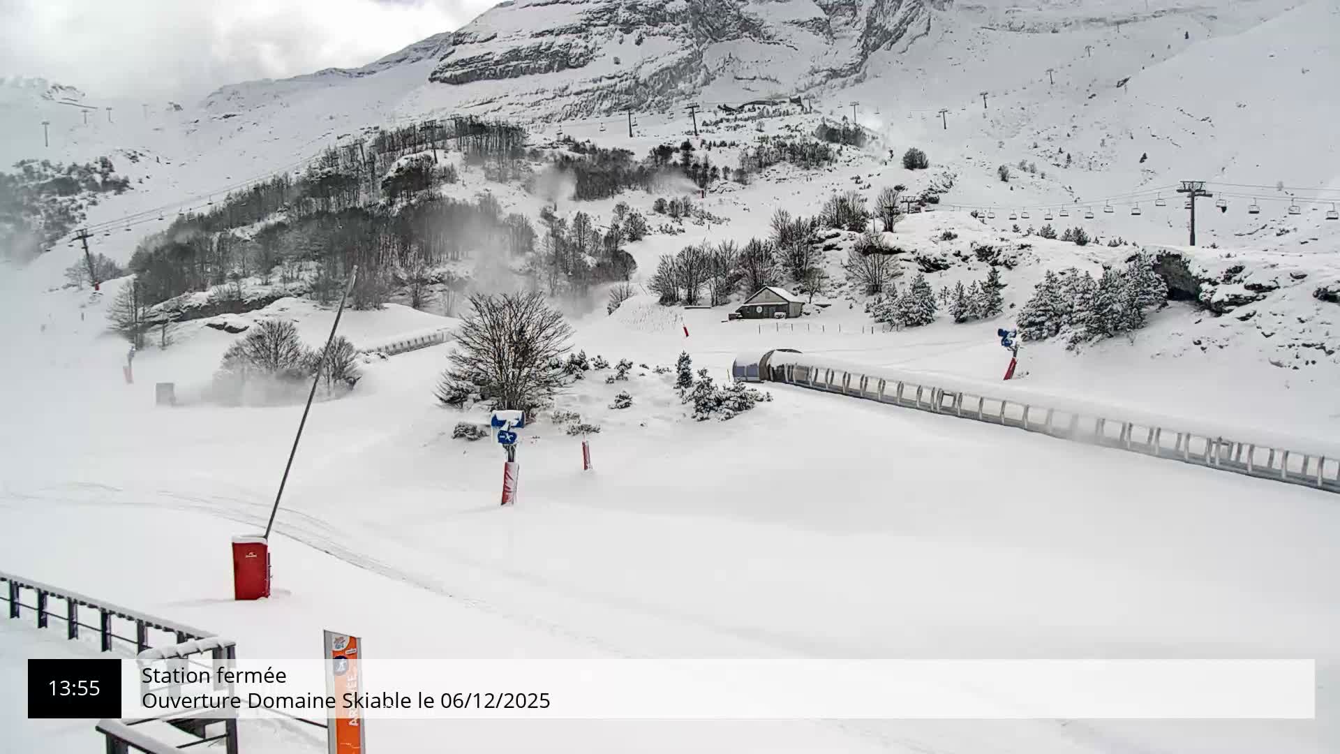 Gourette, 1100 m Espace Bezou Ski Slopes Live Cam - Eaux-Bonnes,  Pyrenees-Atlantiques, Nouvelle-Aquitaine, France 