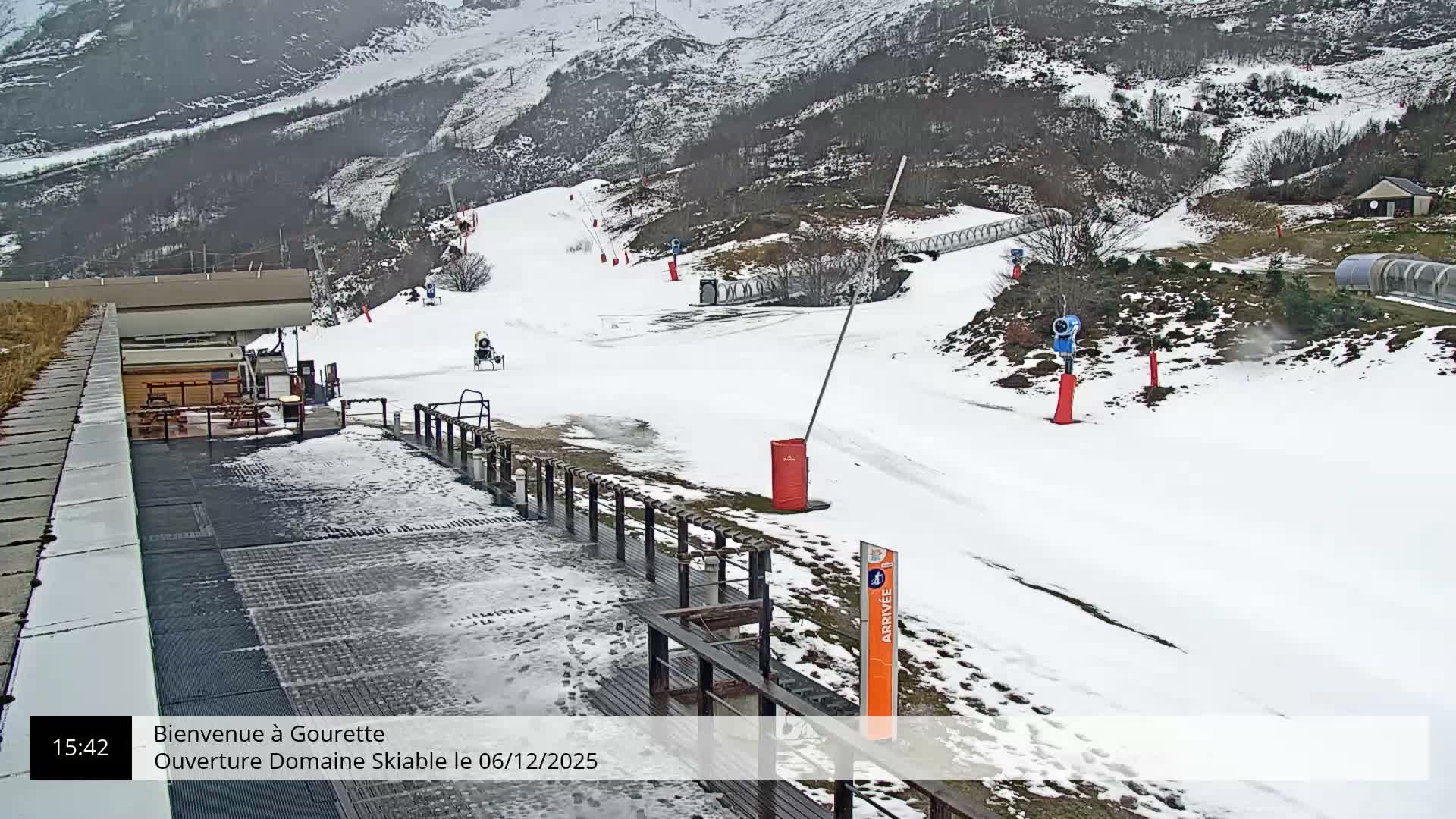 Gourette, 1100 m Espace Bezou Ski Slopes Live Cam - Eaux-Bonnes,  Pyrenees-Atlantiques, Nouvelle-Aquitaine, France 