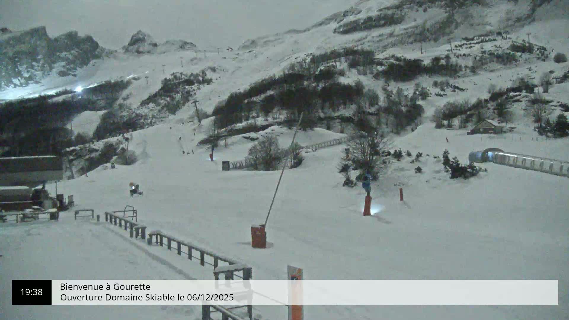 Gourette, 1100 m Espace Bezou Ski Slopes Live Cam - Eaux-Bonnes,  Pyrenees-Atlantiques, Nouvelle-Aquitaine, France 