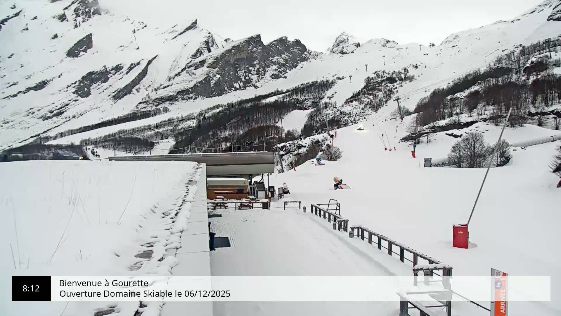 Gourette, 1100 m Espace Bezou Ski Slopes Live Cam - Eaux-Bonnes,  Pyrenees-Atlantiques, Nouvelle-Aquitaine, France 