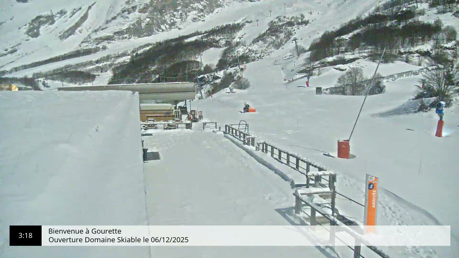 Gourette, 1100 m Espace Bezou Ski Slopes Live Cam - Eaux-Bonnes,  Pyrenees-Atlantiques, Nouvelle-Aquitaine, France 