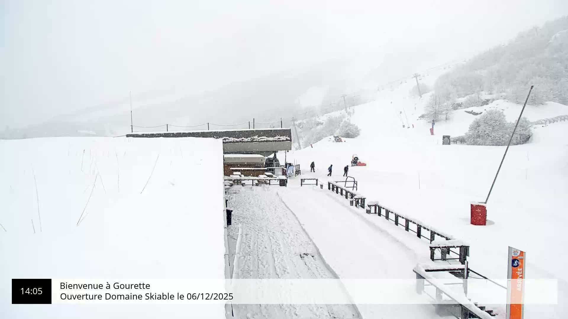 Gourette, 1100 m Espace Bezou Ski Slopes Live Cam - Eaux-Bonnes,  Pyrenees-Atlantiques, Nouvelle-Aquitaine, France 
