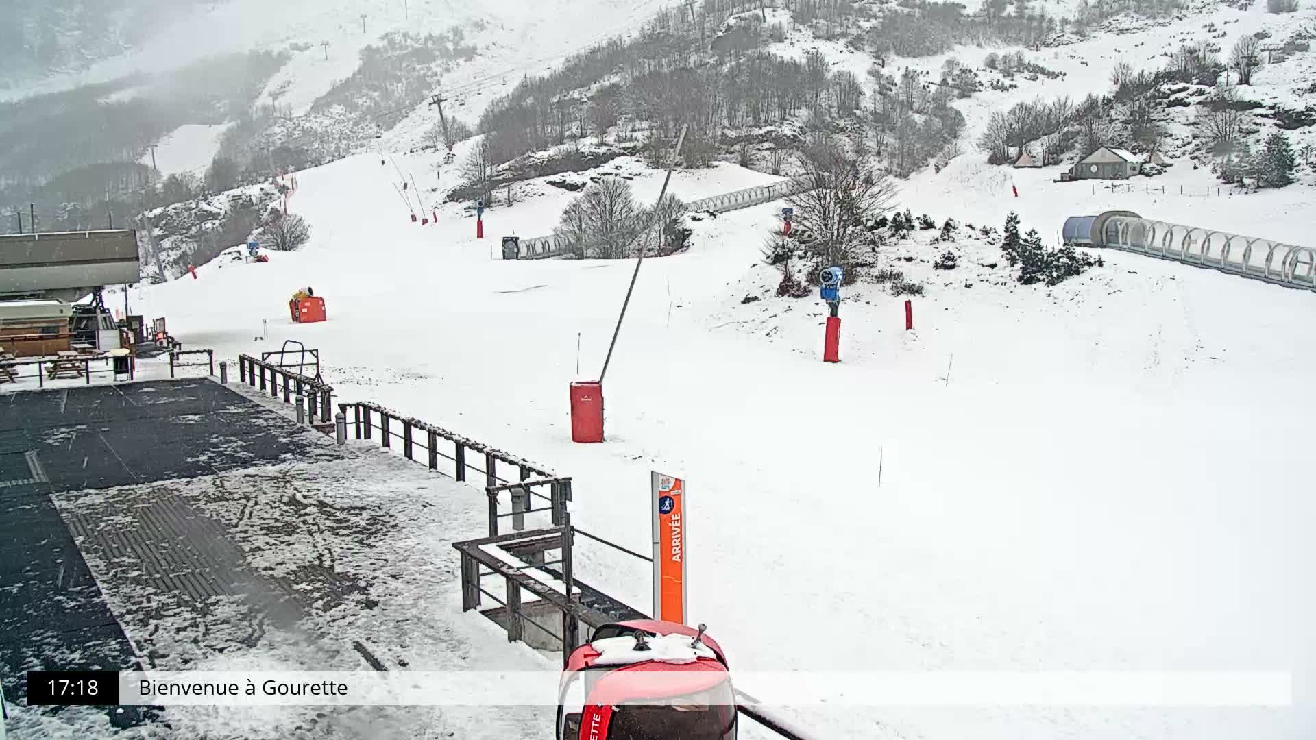 Gourette, 1100 m Espace Bezou Ski Slopes Live Cam - Eaux-Bonnes,  Pyrenees-Atlantiques, Nouvelle-Aquitaine, France 