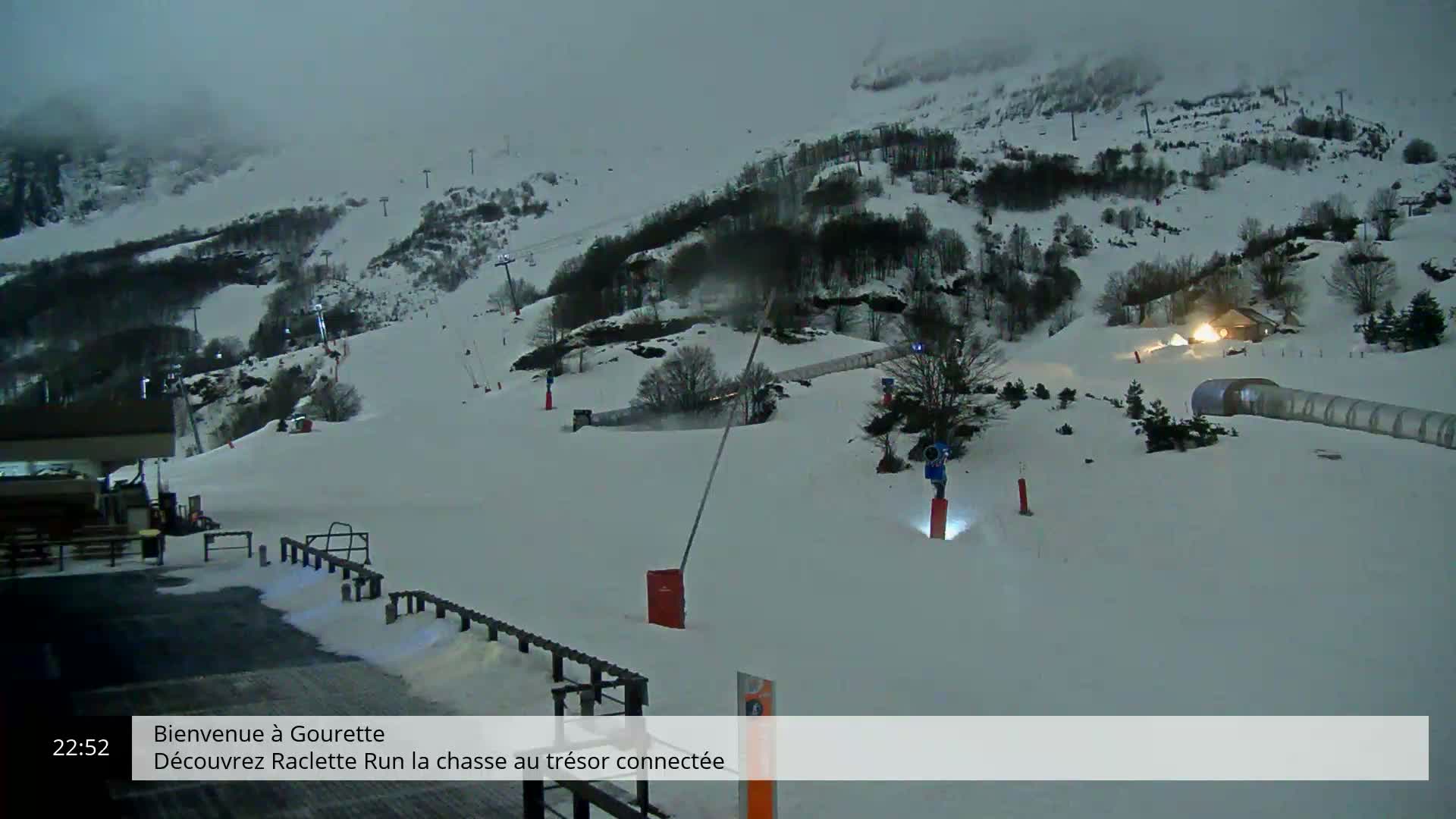 Gourette, 1100 m Espace Bezou Ski Slopes Live Cam - Eaux-Bonnes,  Pyrenees-Atlantiques, Nouvelle-Aquitaine, France 