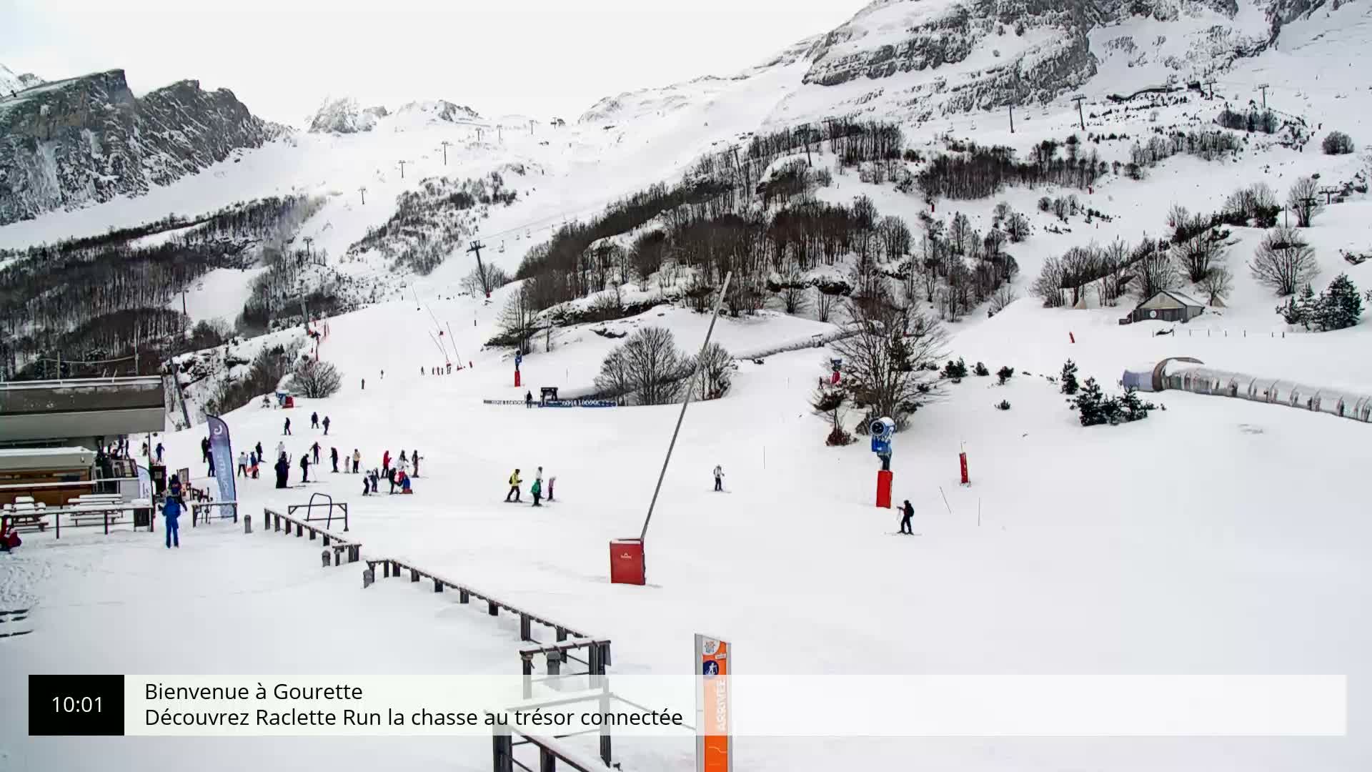 Gourette, 1100 m Espace Bezou Ski Slopes Live Cam - Eaux-Bonnes,  Pyrenees-Atlantiques, Nouvelle-Aquitaine, France 