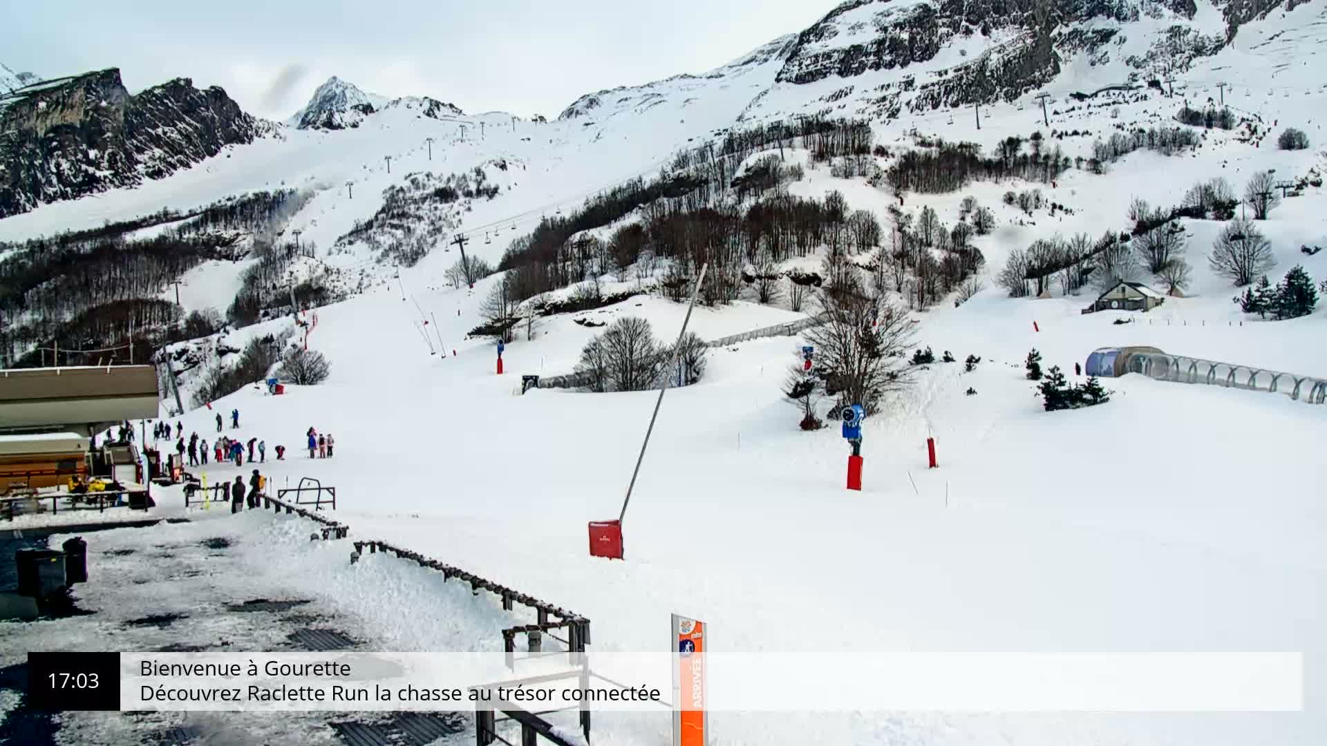 Gourette, 1100 m Espace Bezou Ski Slopes Live Cam - Eaux-Bonnes,  Pyrenees-Atlantiques, Nouvelle-Aquitaine, France 