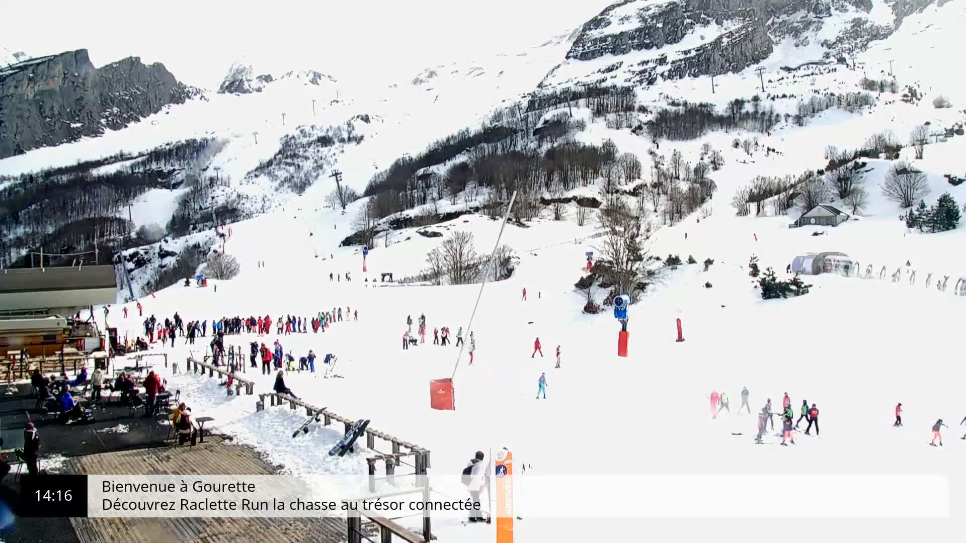 Gourette, 1100 m Espace Bezou Ski Slopes Live Cam - Eaux-Bonnes,  Pyrenees-Atlantiques, Nouvelle-Aquitaine, France 