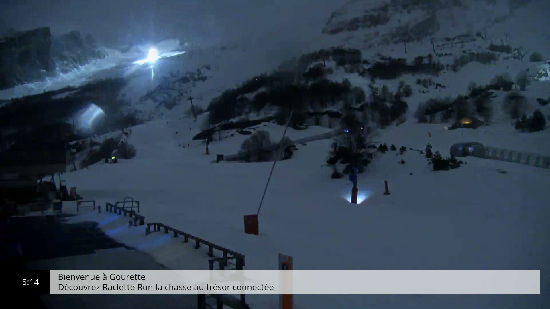 Gourette, 1100 m Espace Bezou Ski Slopes Live Cam - Eaux-Bonnes,  Pyrenees-Atlantiques, Nouvelle-Aquitaine, France 