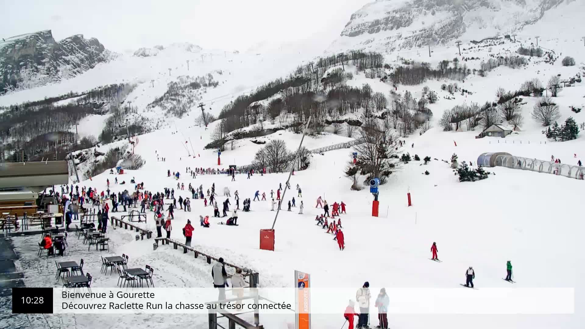 Gourette, 1100 m Espace Bezou Ski Slopes Live Cam - Eaux-Bonnes,  Pyrenees-Atlantiques, Nouvelle-Aquitaine, France 