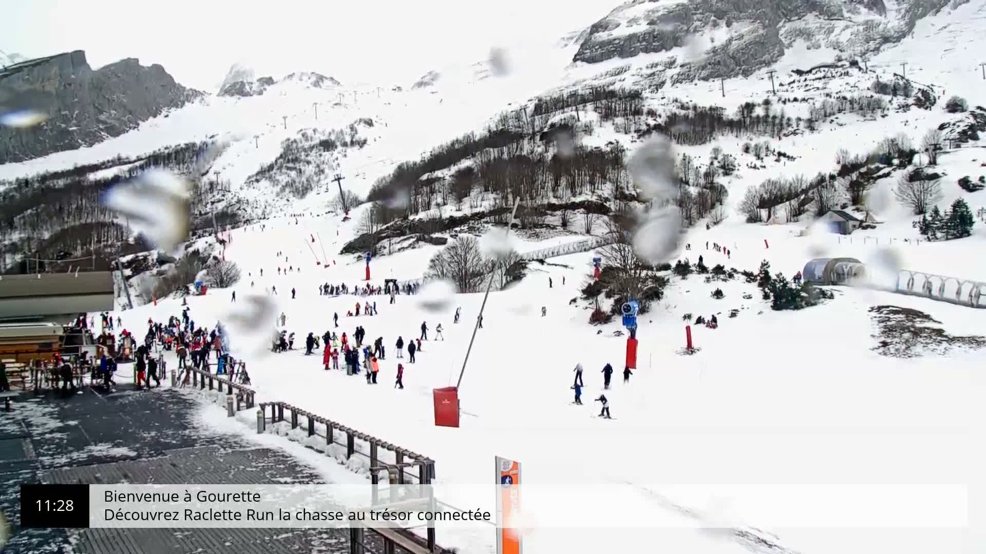 Gourette, 1100 m Espace Bezou Ski Slopes Live Cam - Eaux-Bonnes,  Pyrenees-Atlantiques, Nouvelle-Aquitaine, France 