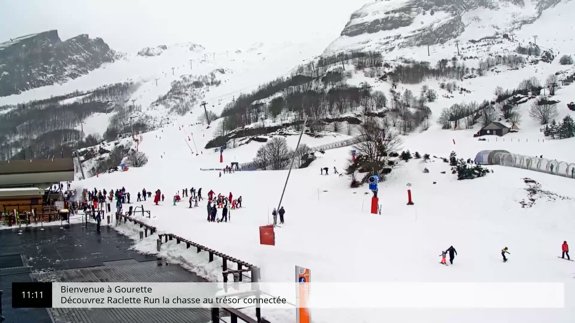 Gourette, 1100 m Espace Bezou Ski Slopes Live Cam - Eaux-Bonnes,  Pyrenees-Atlantiques, Nouvelle-Aquitaine, France 