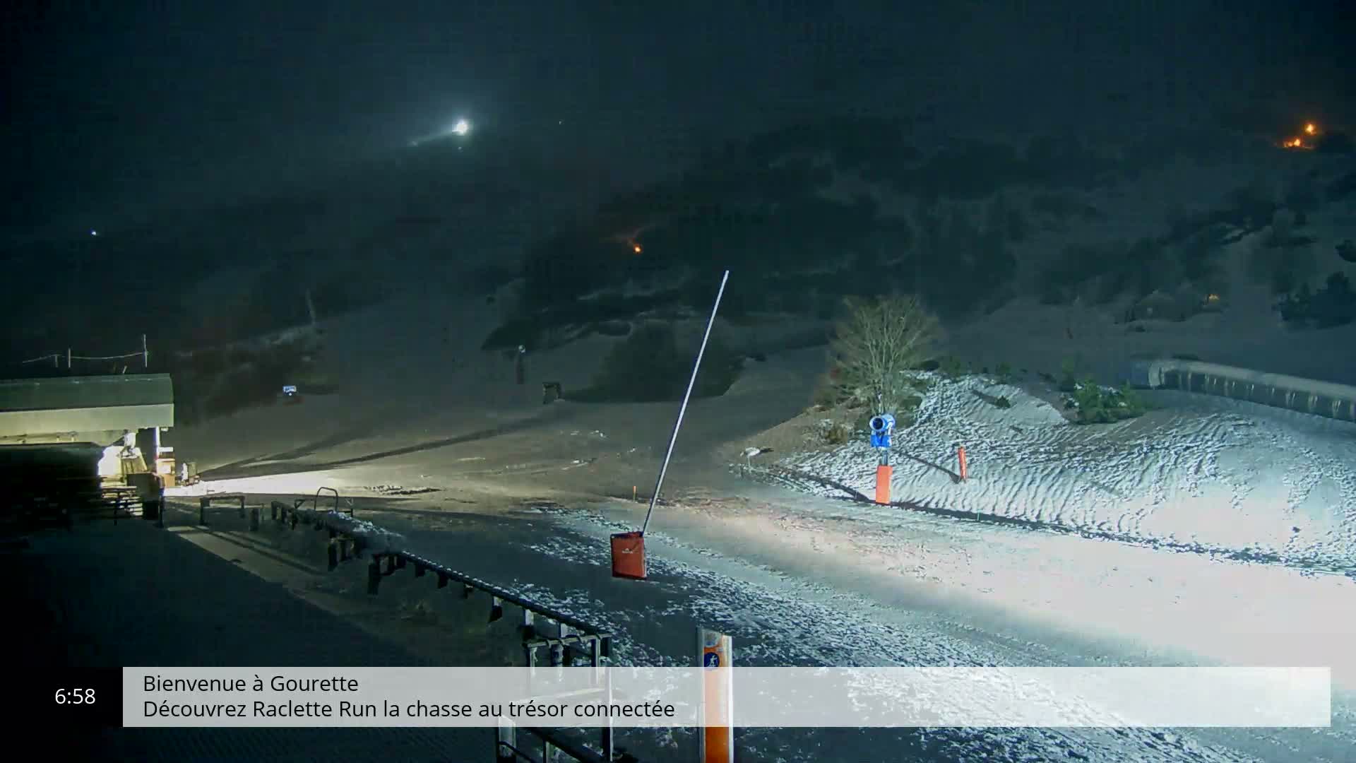 Gourette, 1100 m Espace Bezou Ski Slopes Live Cam - Eaux-Bonnes,  Pyrenees-Atlantiques, Nouvelle-Aquitaine, France 