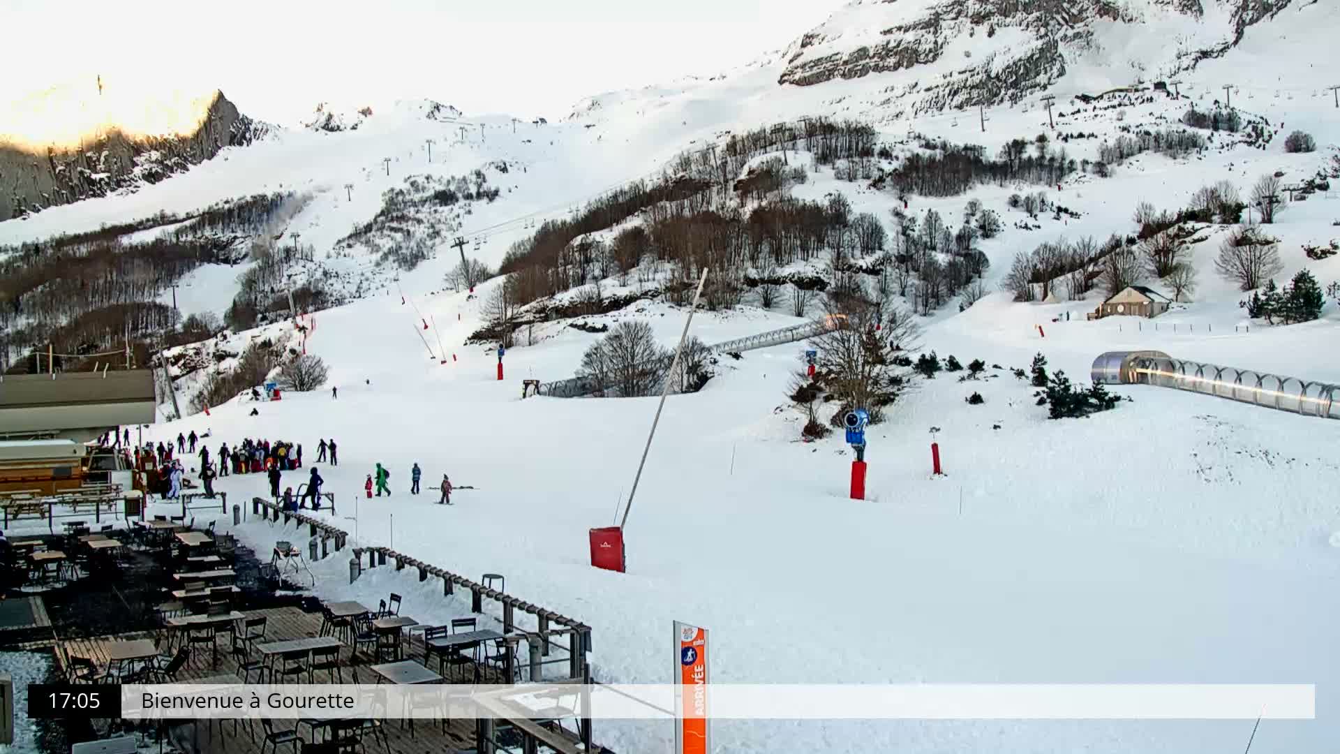 Gourette, 1100 m Espace Bezou Ski Slopes Live Cam - Eaux-Bonnes,  Pyrenees-Atlantiques, Nouvelle-Aquitaine, France 