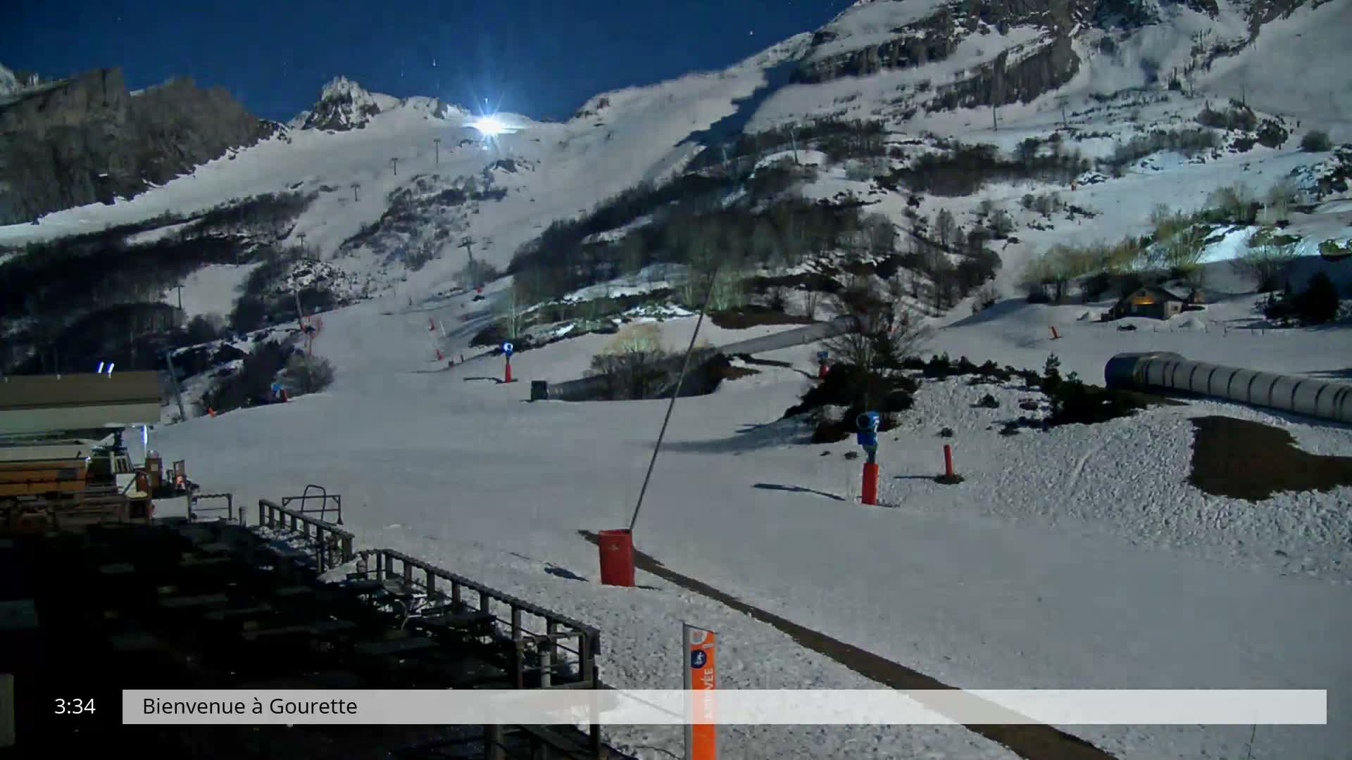 Gourette, 1100 m Espace Bezou Ski Slopes Live Cam - Eaux-Bonnes,  Pyrenees-Atlantiques, Nouvelle-Aquitaine, France 