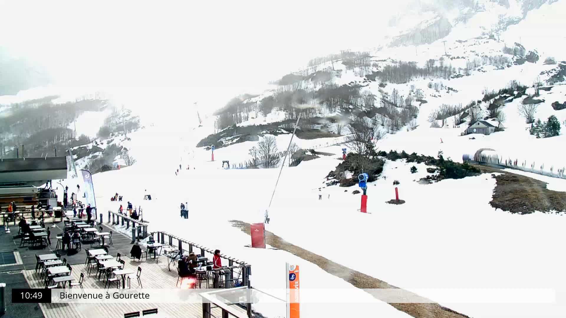 Gourette, 1100 m Espace Bezou Ski Slopes Live Cam - Eaux-Bonnes,  Pyrenees-Atlantiques, Nouvelle-Aquitaine, France 