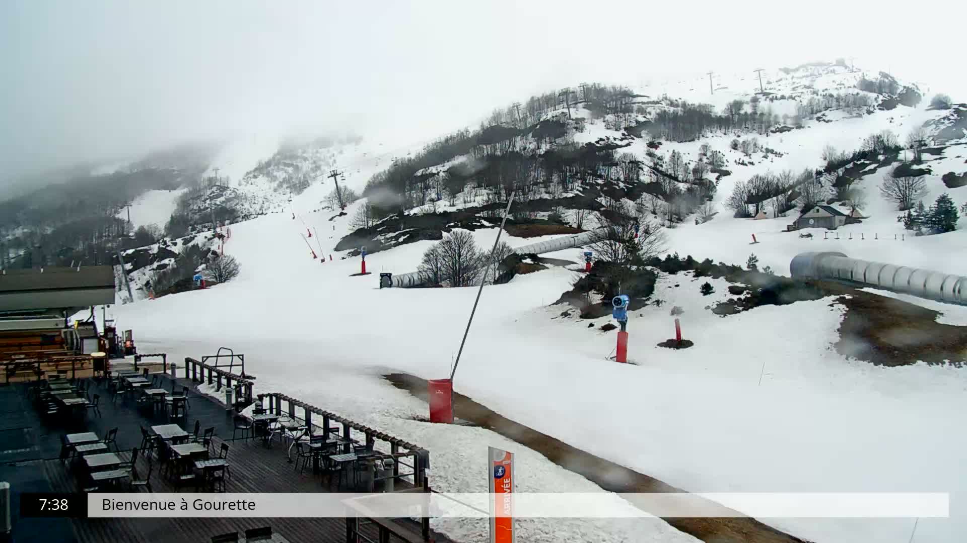 Gourette, 1100 m Espace Bezou Ski Slopes Live Cam - Eaux-Bonnes,  Pyrenees-Atlantiques, Nouvelle-Aquitaine, France 
