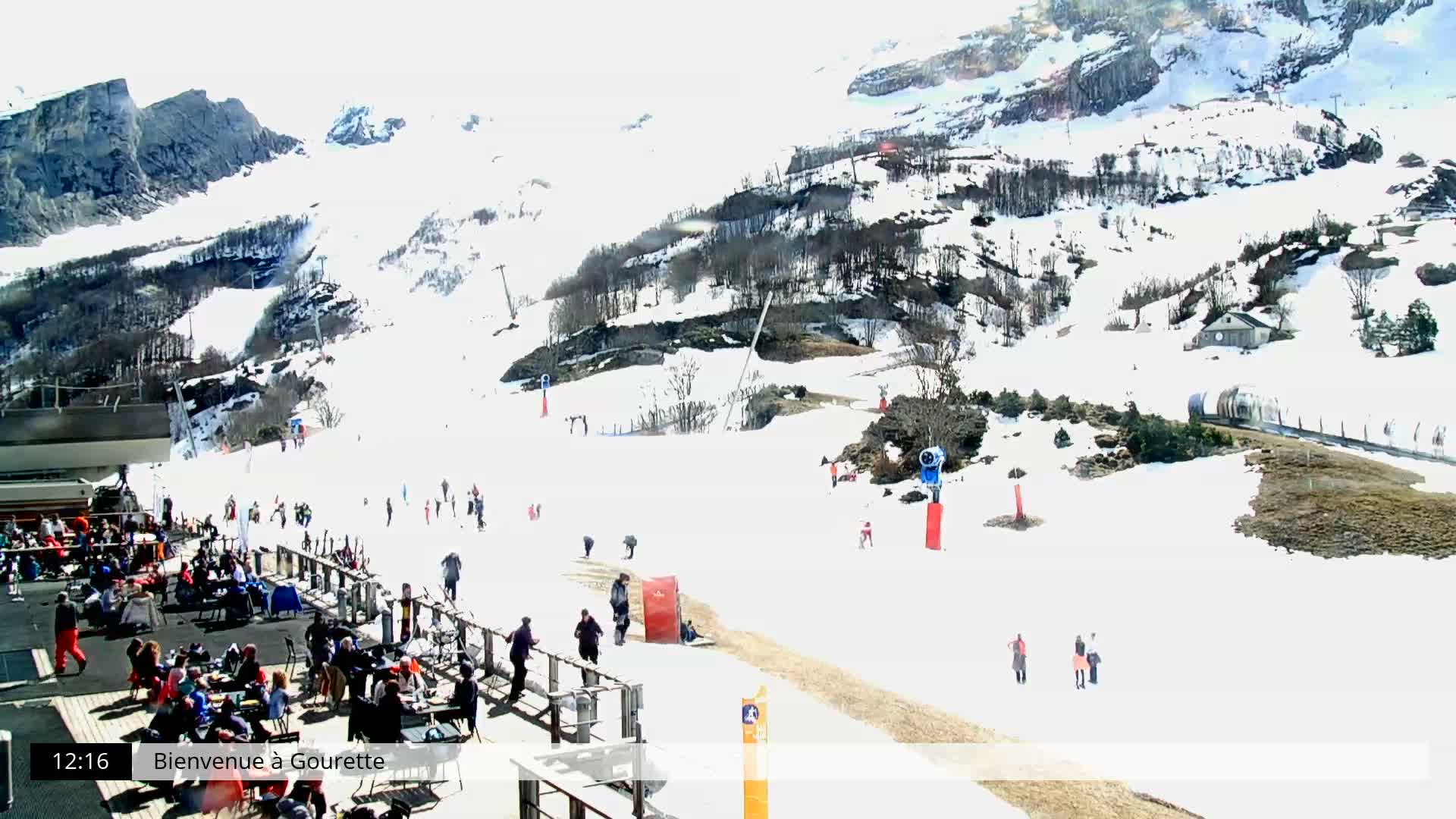Gourette, 1100 m Espace Bezou Ski Slopes Live Cam - Eaux-Bonnes,  Pyrenees-Atlantiques, Nouvelle-Aquitaine, France 