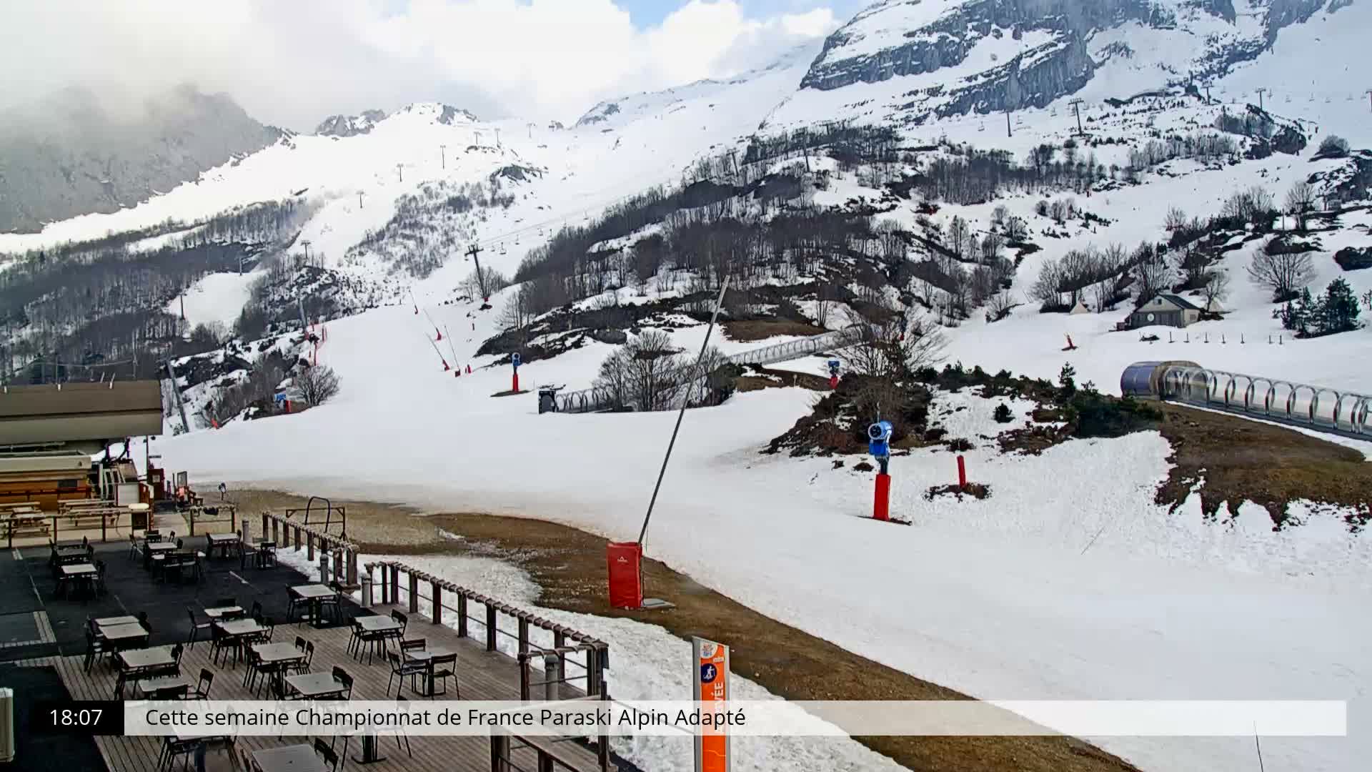 Gourette, 1100 m Espace Bezou Ski Slopes Live Cam - Eaux-Bonnes,  Pyrenees-Atlantiques, Nouvelle-Aquitaine, France 