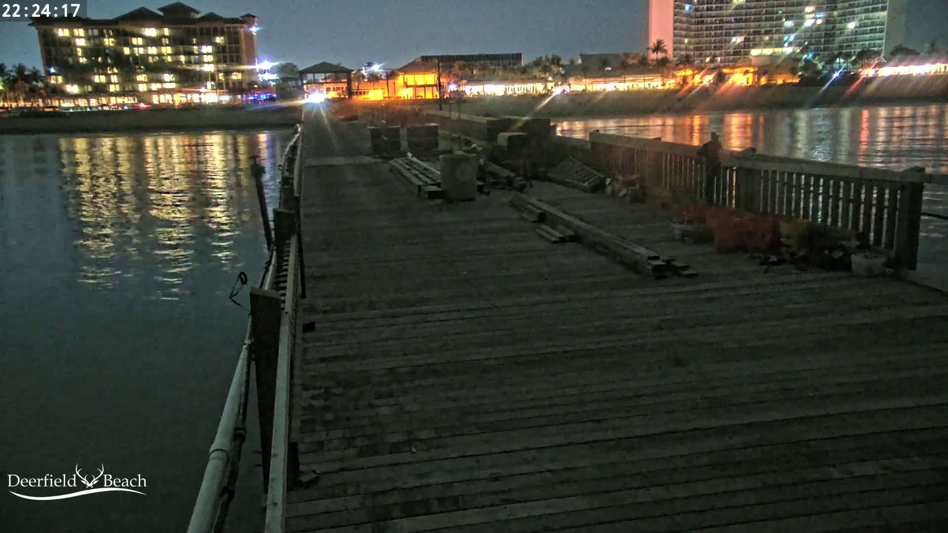 Deerfield Beach City Fishing Pier Live Cam - Deerfield Beach, Broward, Florida, USA