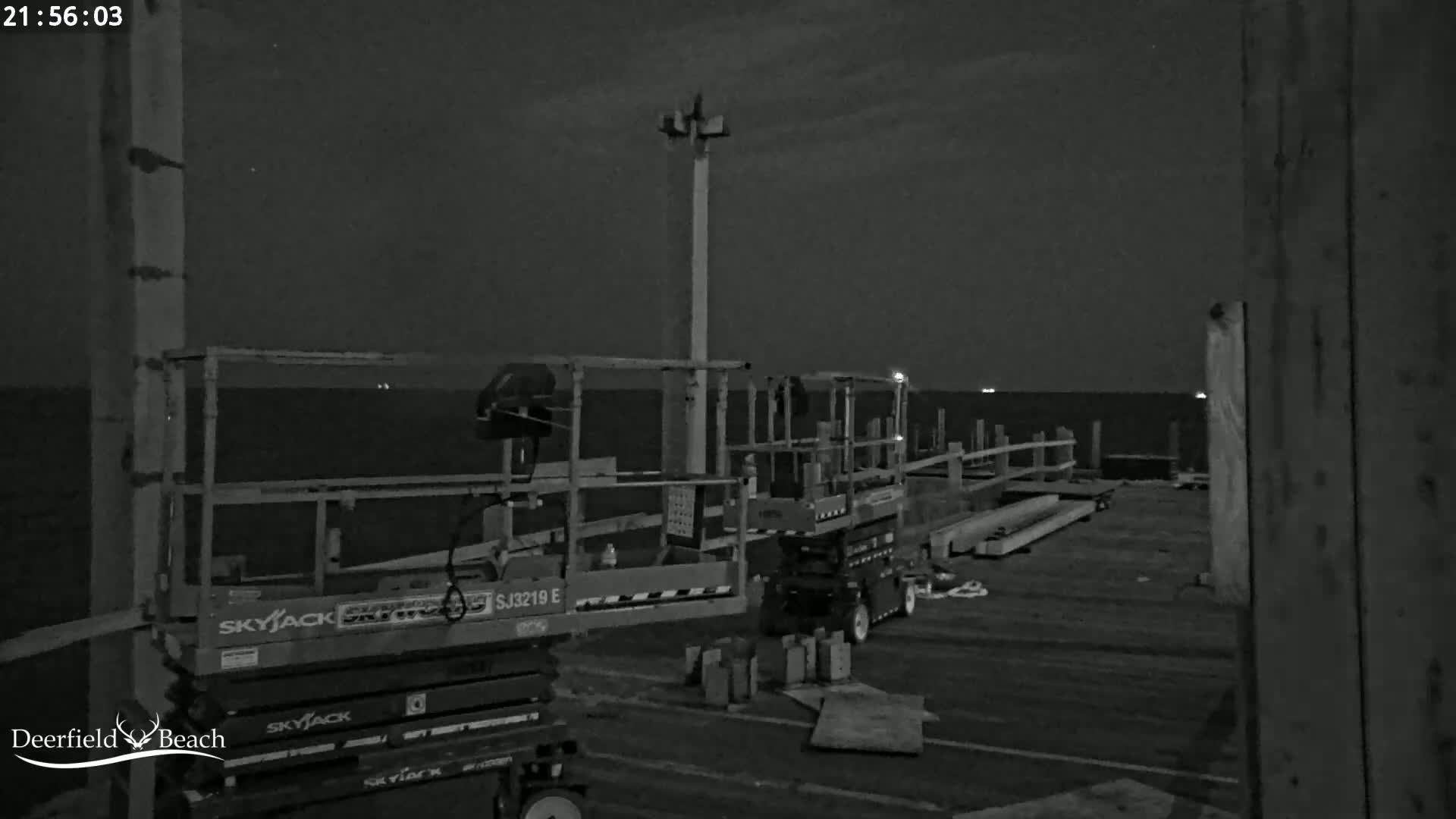 Deerfield Beach City Fishing Pier Live Cam - Deerfield Beach, Broward, Florida, USA