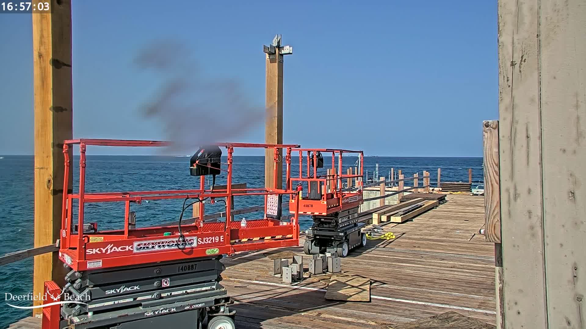 Deerfield Beach City Fishing Pier Live Cam - Deerfield Beach, Broward, Florida, USA