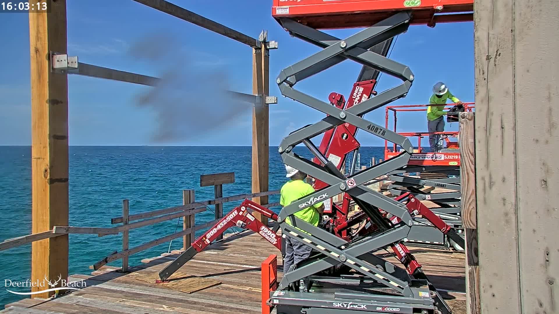 Deerfield Beach City Fishing Pier Live Cam - Deerfield Beach, Broward, Florida, USA