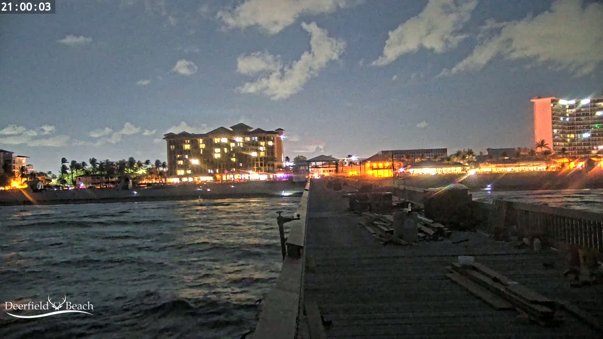 Deerfield Beach City Fishing Pier Live Cam - Deerfield Beach, Broward, Florida, USA