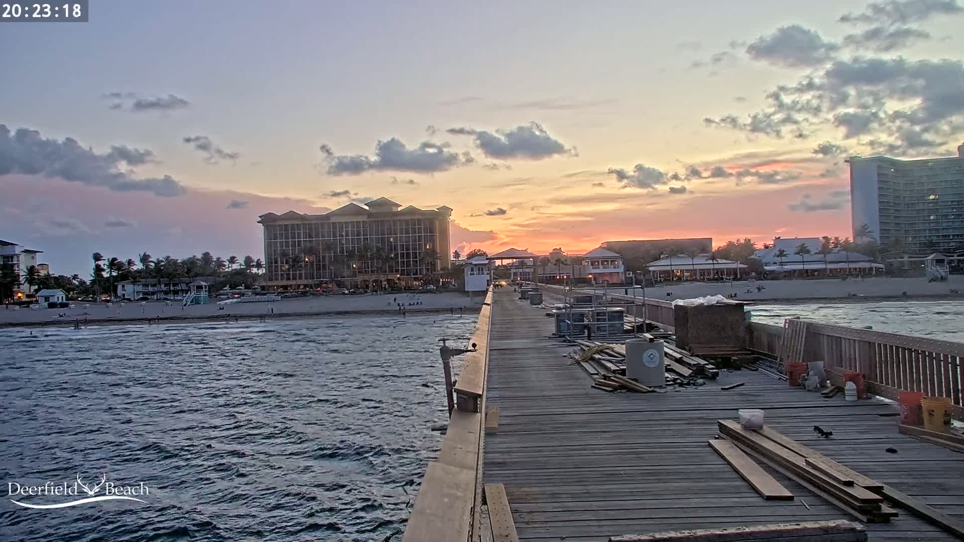 Deerfield Beach City Fishing Pier Live Cam - Deerfield Beach, Broward, Florida, USA