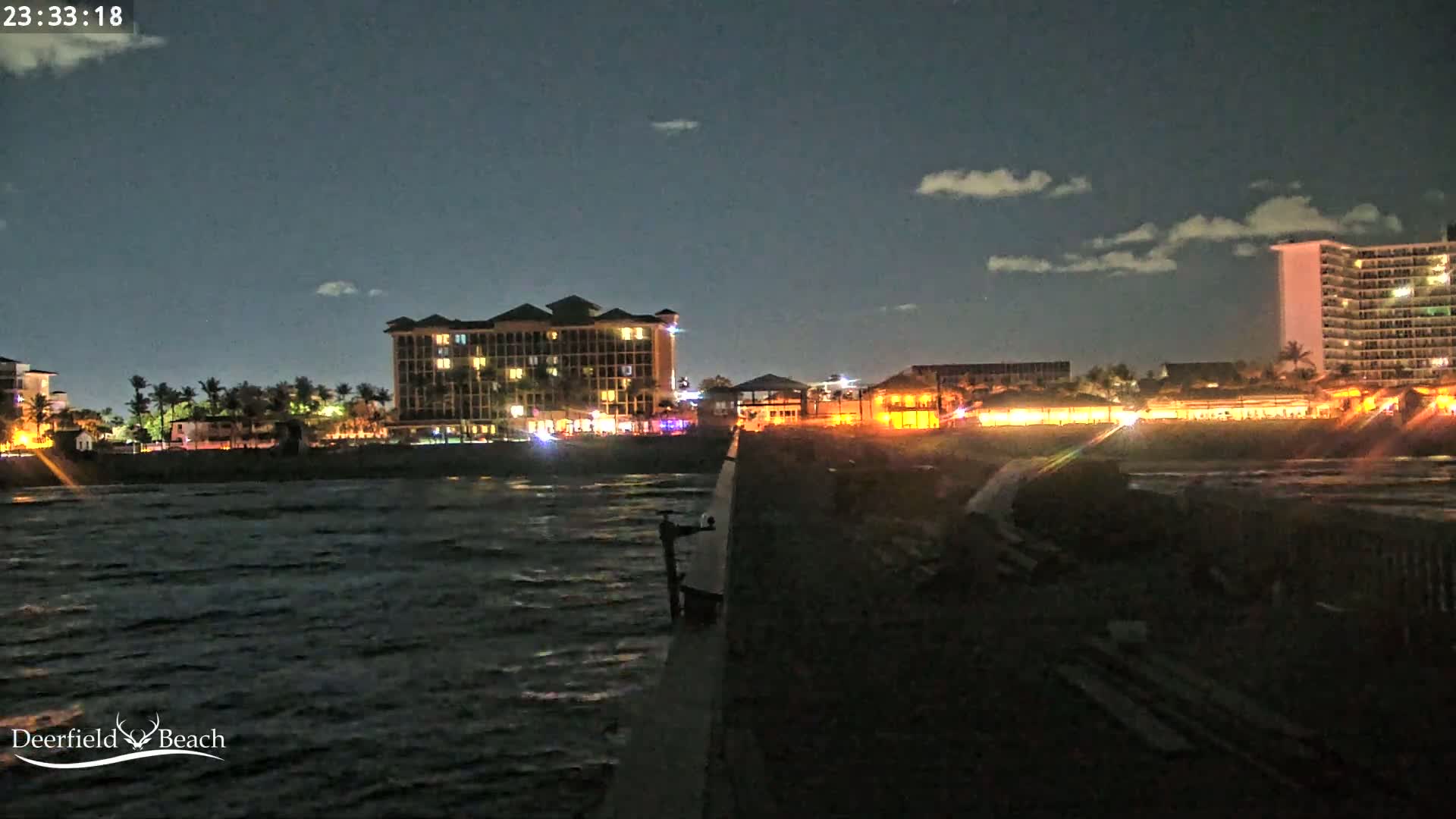 Deerfield Beach City Fishing Pier Live Cam - Deerfield Beach, Broward, Florida, USA