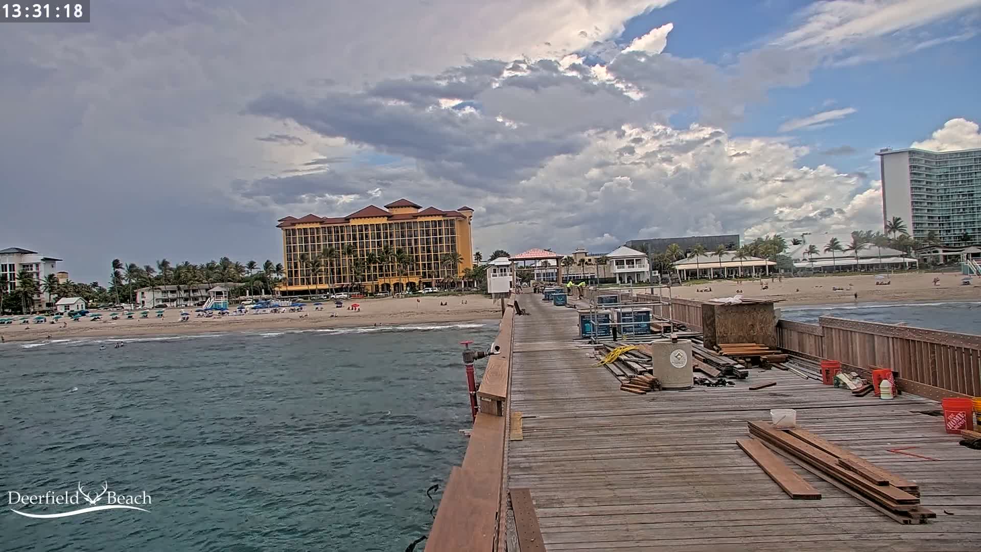 Deerfield Beach City Fishing Pier Live Cam - Deerfield Beach, Broward, Florida, USA