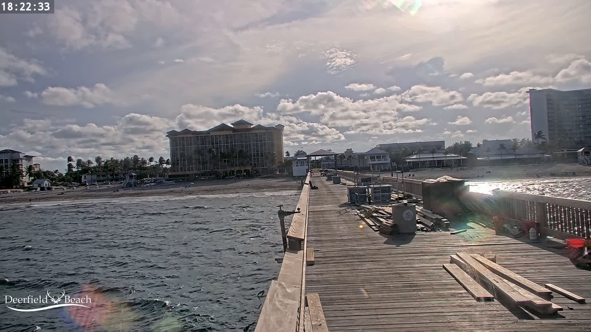 Deerfield Beach City Fishing Pier Live Cam - Deerfield Beach, Broward, Florida, USA